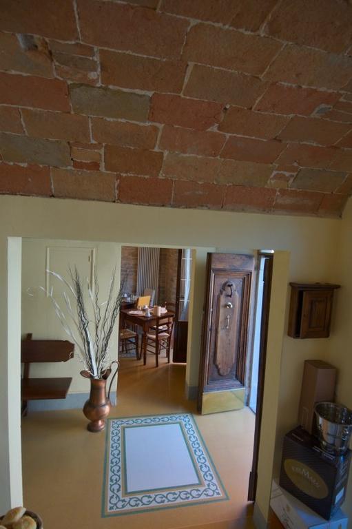 Locanda Guelfo Tredozio Exterior photo